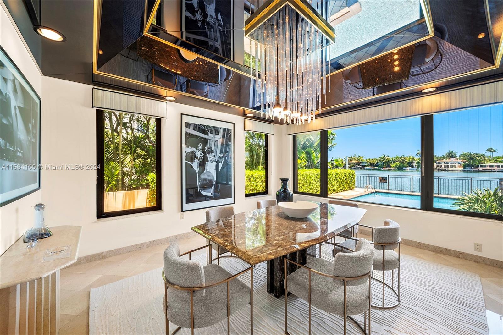 SAN MARINO ISLAND - Residential