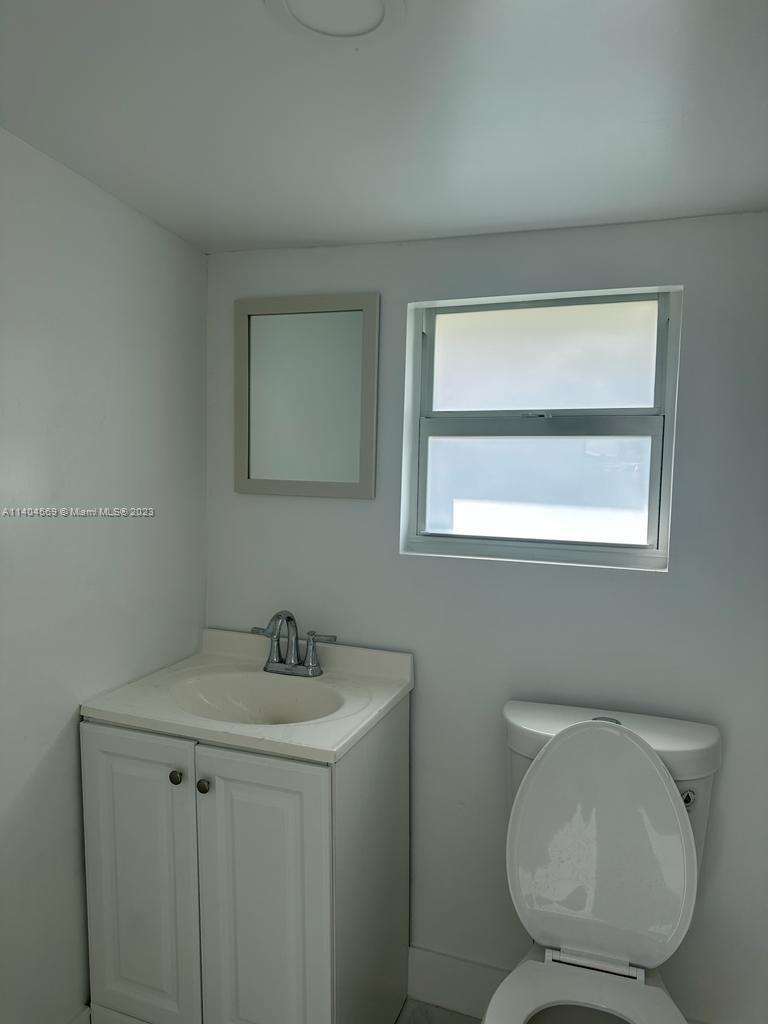 BAYWOOD - Residential Lease