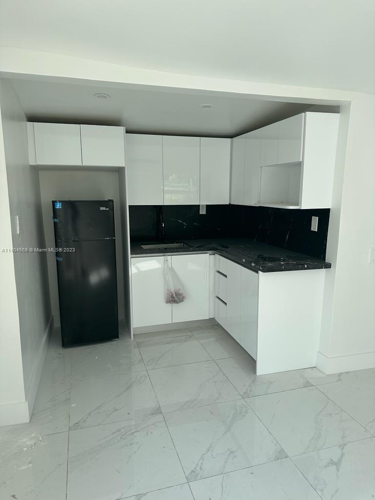 BAYWOOD - Residential Lease