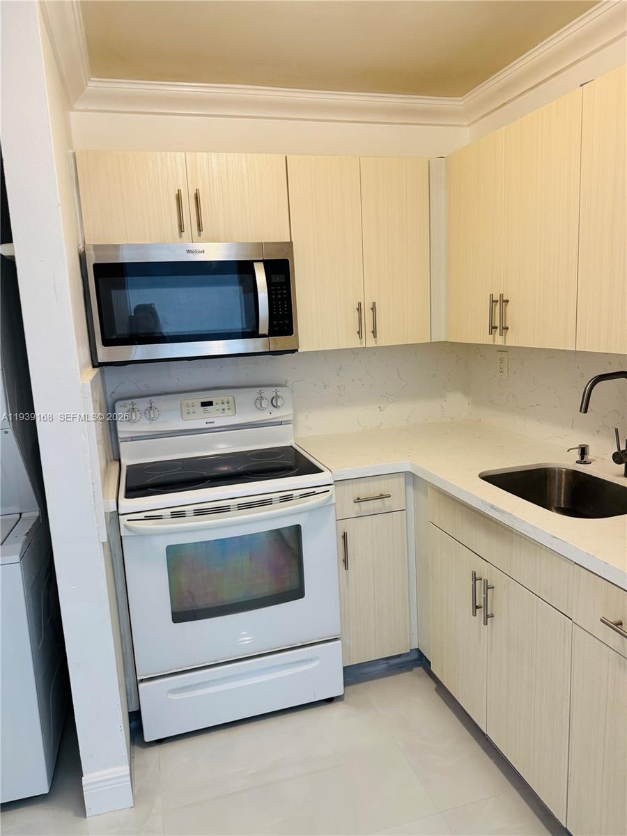 GREENTREE CONDO - Residential Lease