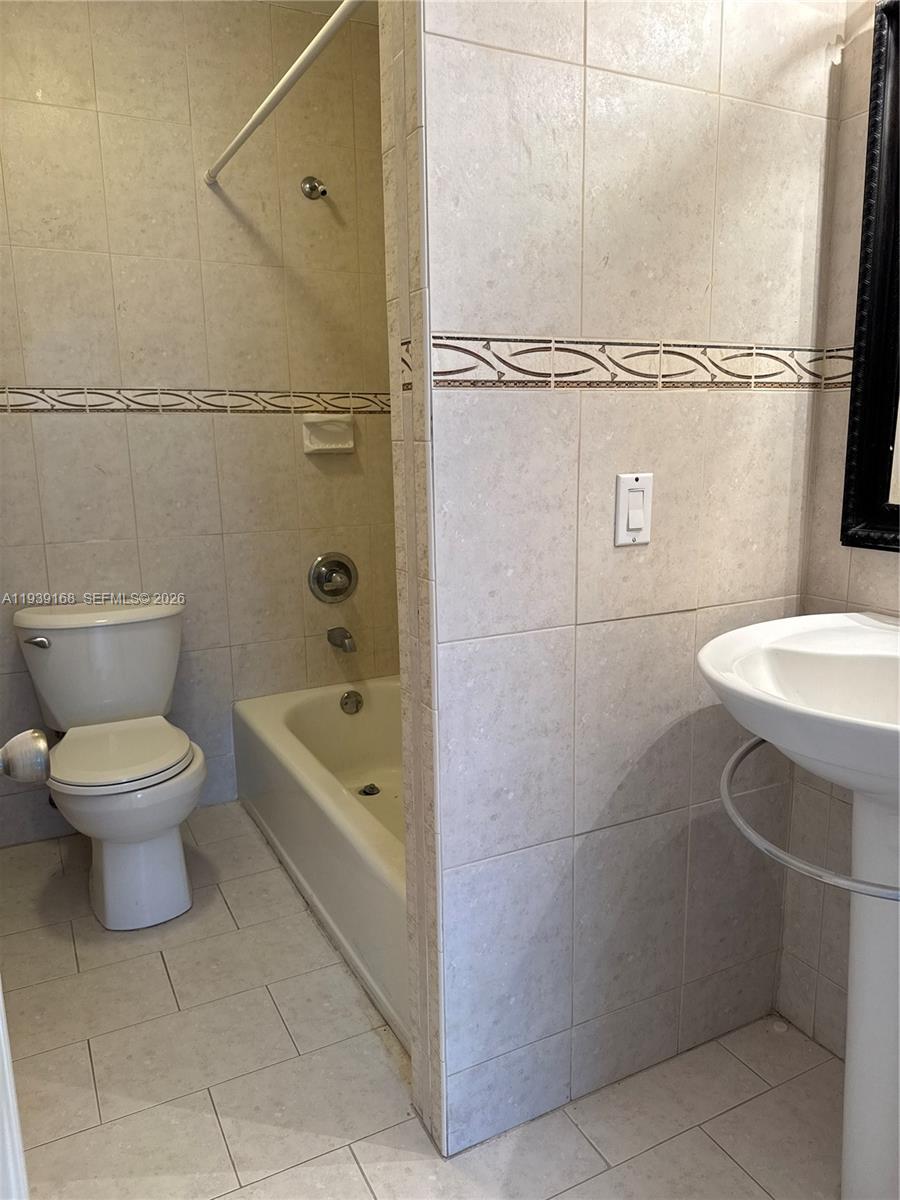 GREENTREE CONDO - Residential Lease
