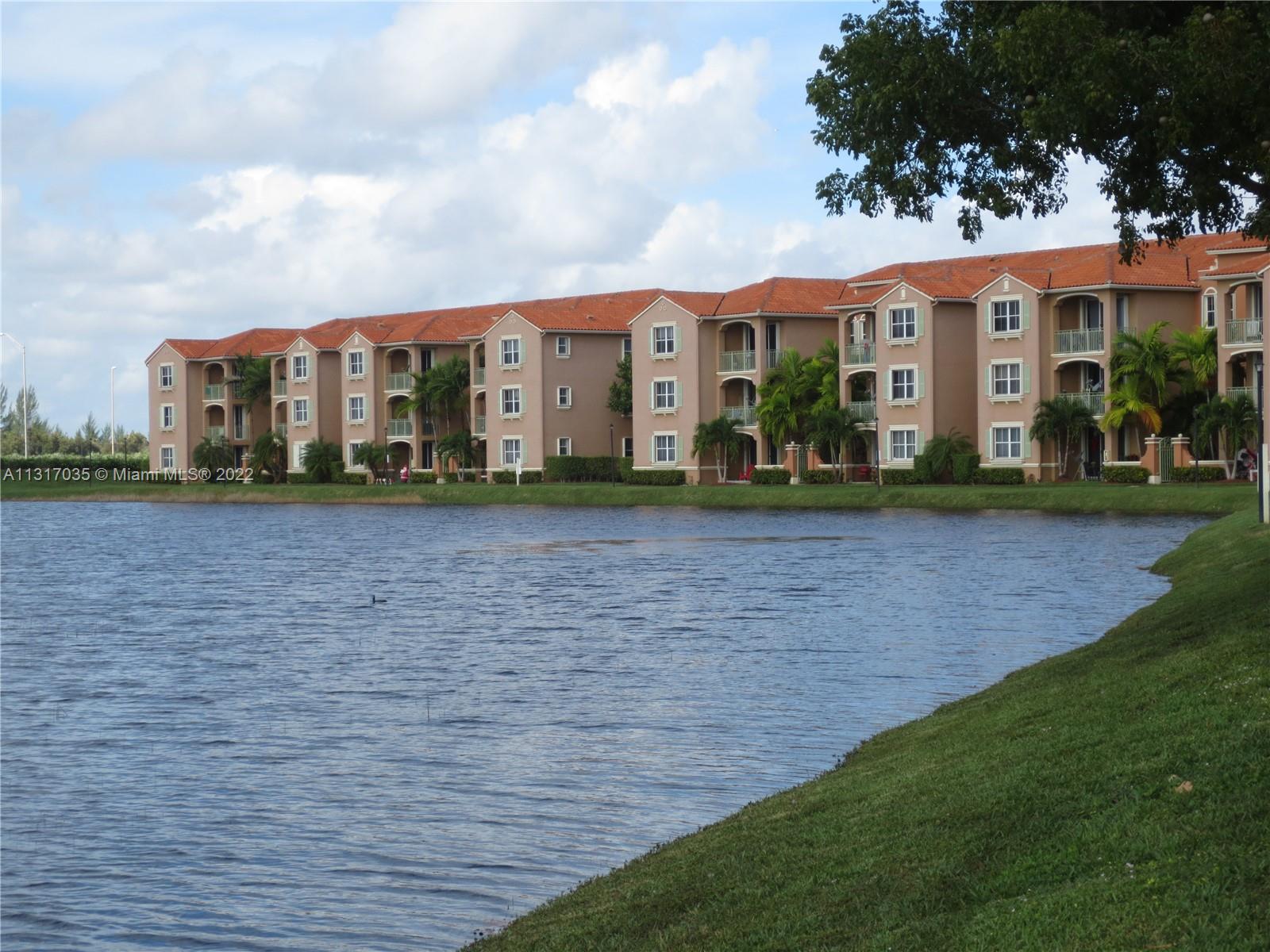 THE COURTS AT DORAL ISLES - Residential Lease