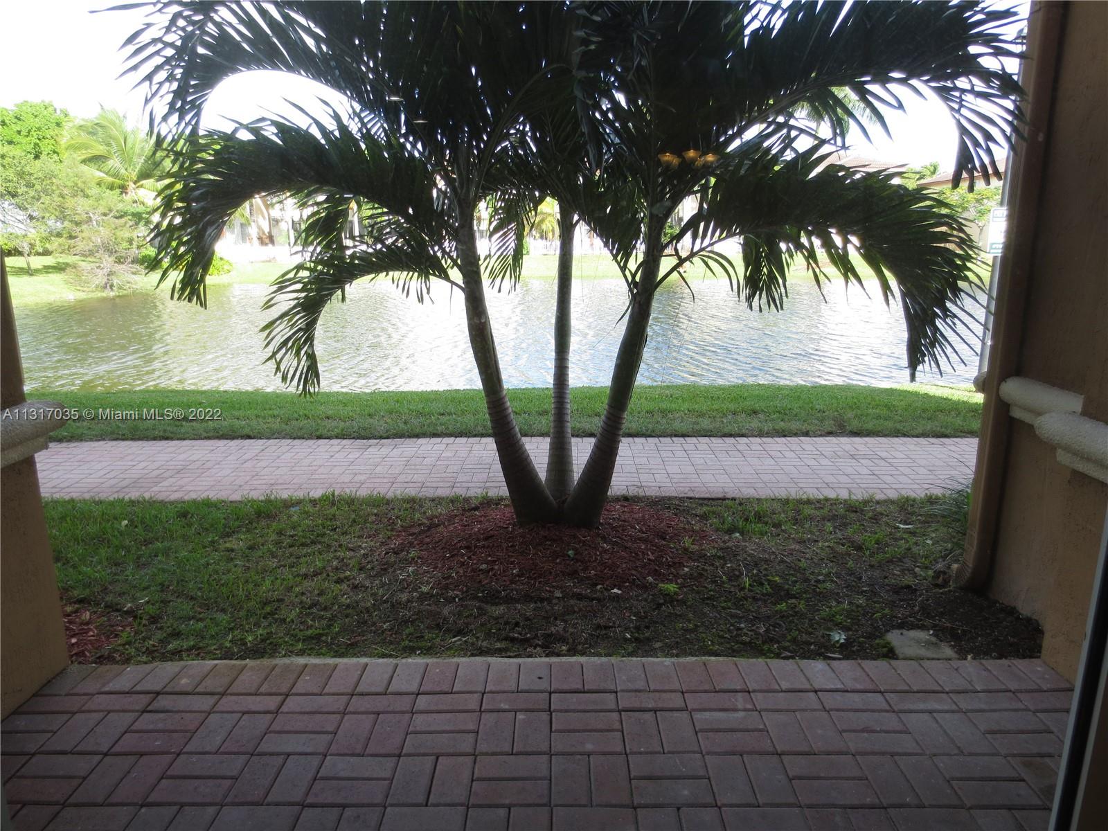 THE COURTS AT DORAL ISLES - Residential Lease