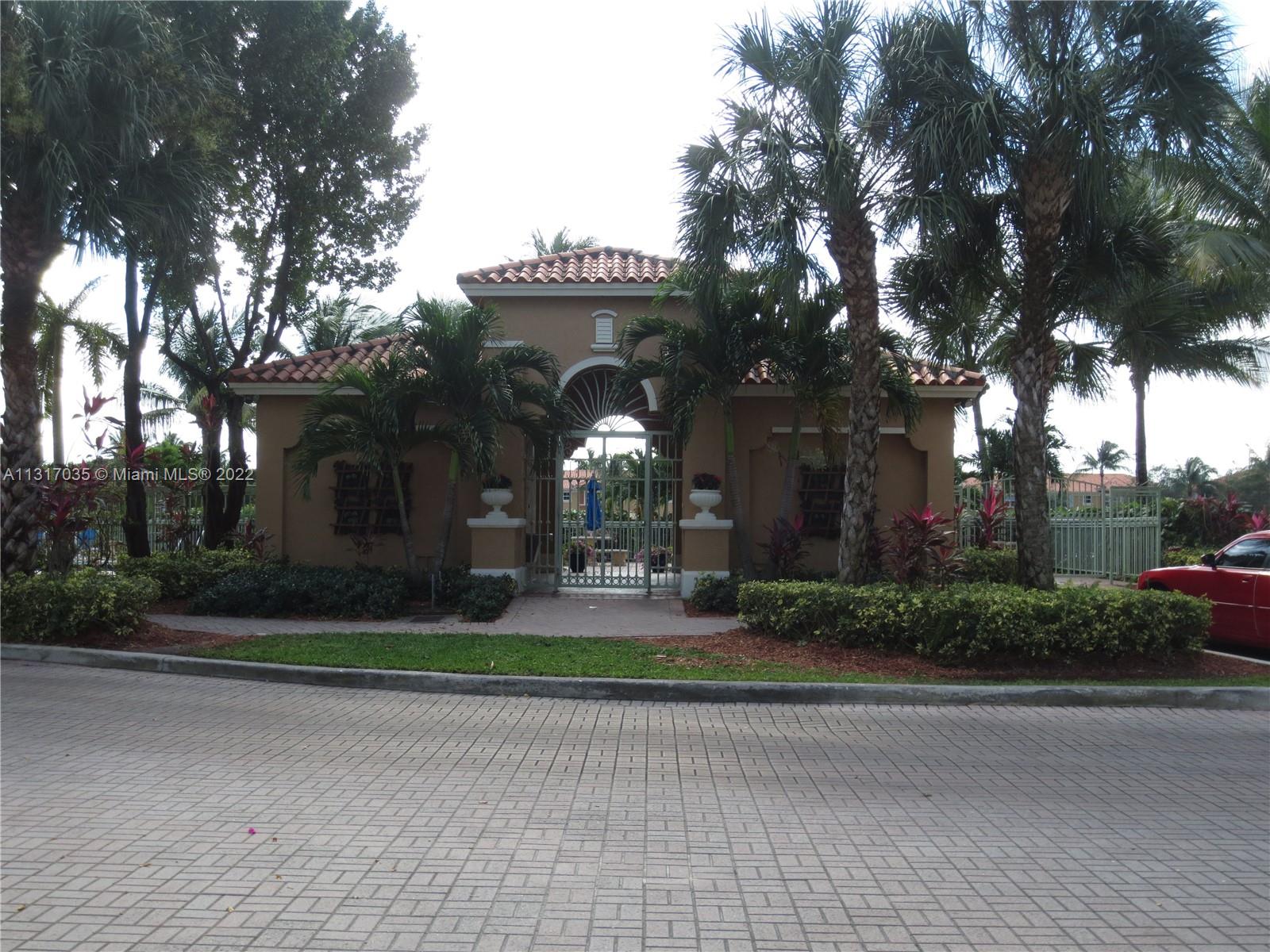 THE COURTS AT DORAL ISLES - Residential Lease