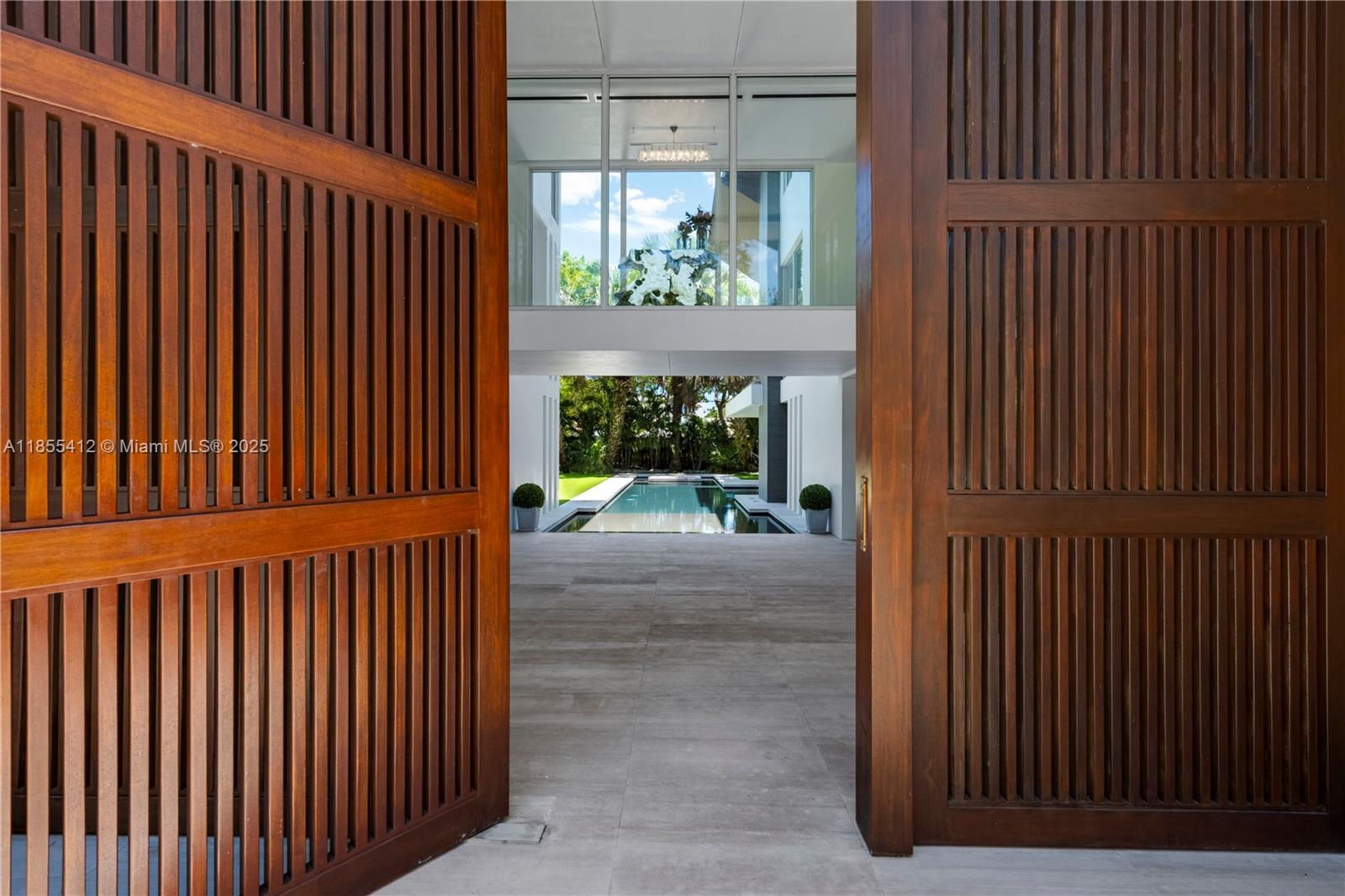TROPICAL ISLE HOMES SUB 2N - Residential