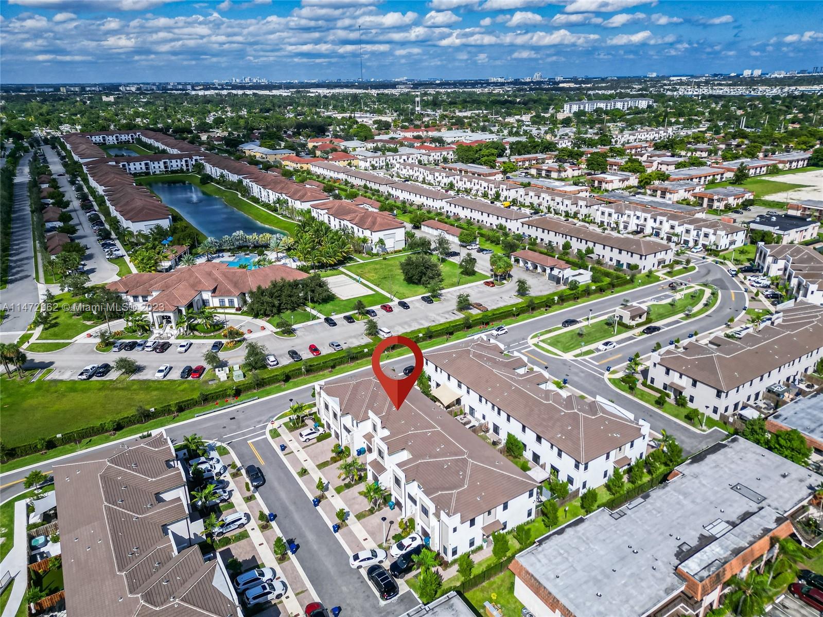 VIA VENTURA NEIGHBORHOOD - Residential
