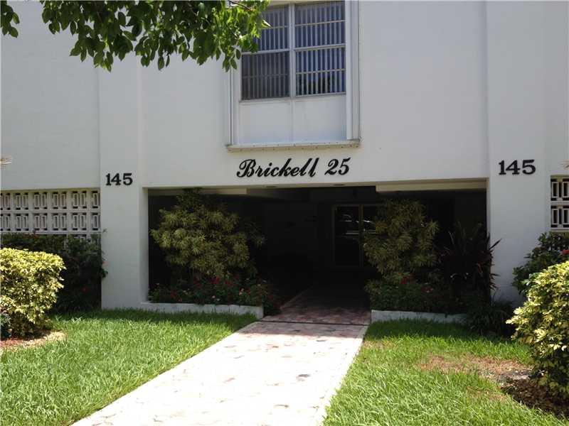 Newly renovated & immaculate east-facing 2/2 corner condo in small boutique bldg on quiet cul-de-sac near Key Biscayne Causeway. Lovely wood kitchen w/granite countertops & backsplash, all new SS appliances, new baths & sunny, spacious bedrooms. Walk-in c loset off MBA, pretty, neutral tile throughout. Enjoy bay views from balcony off LR. 1 assigned garage pkg space + storage unit in secure bldg w/amenities including pool, exercise room & sauna. On trolley route or walk to Mary Brickell village!