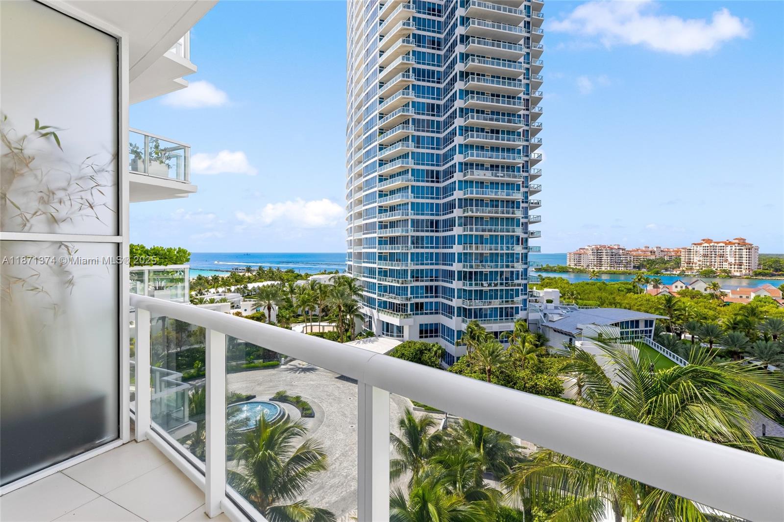 CONTINUUM ON SOUTH BEACH - Residential