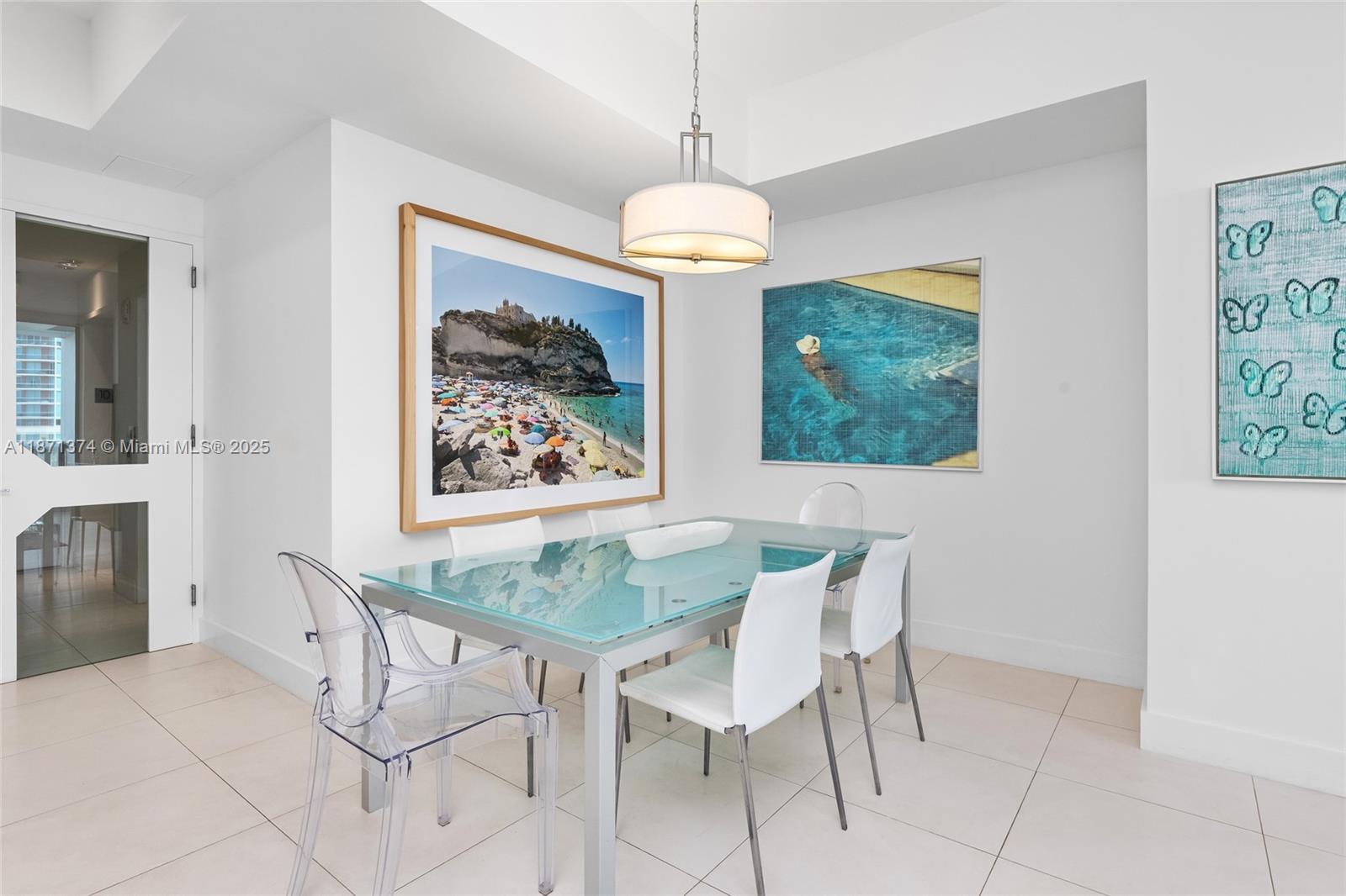CONTINUUM ON SOUTH BEACH - Residential
