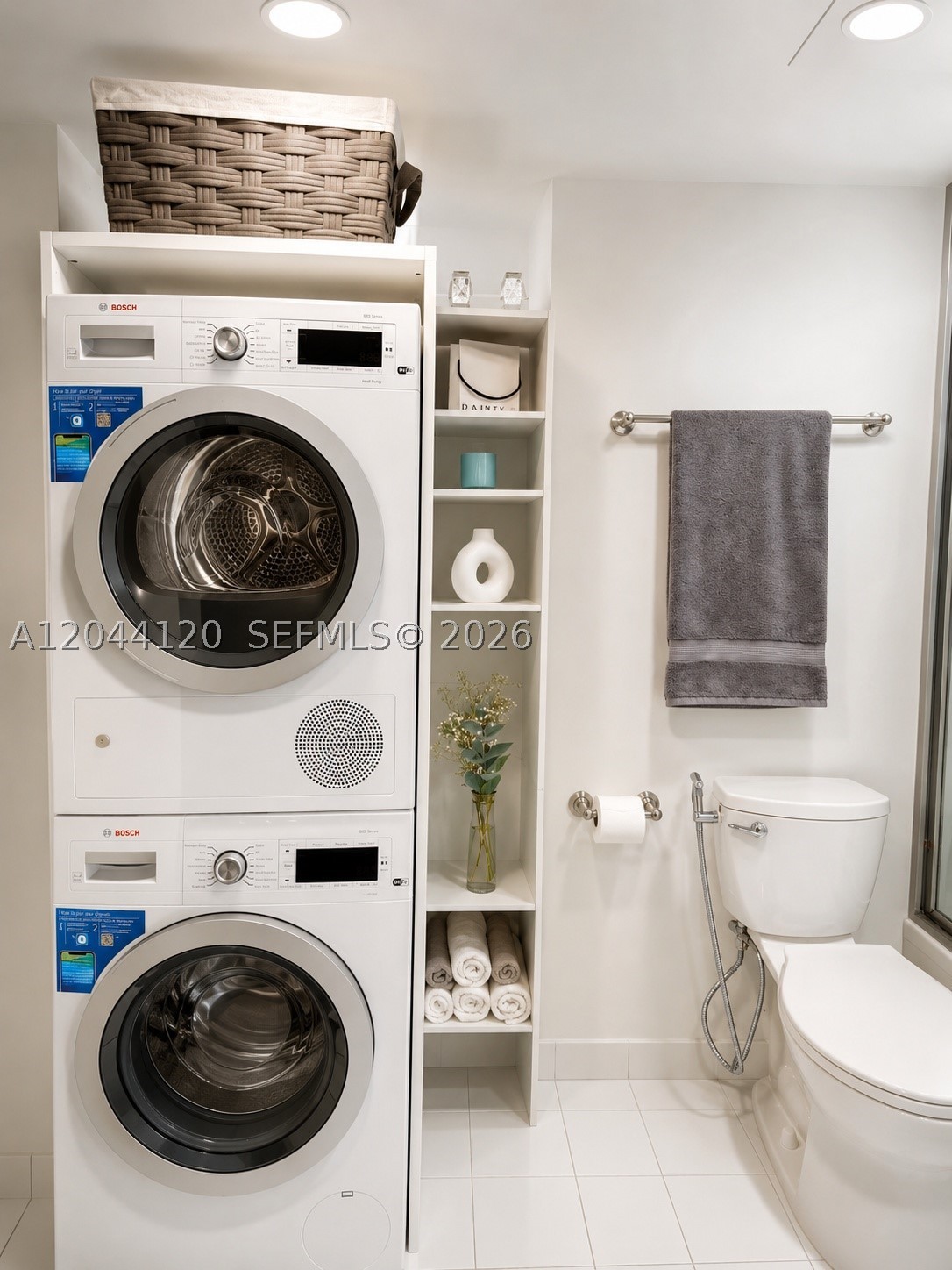 VENETIA CONDO - Residential