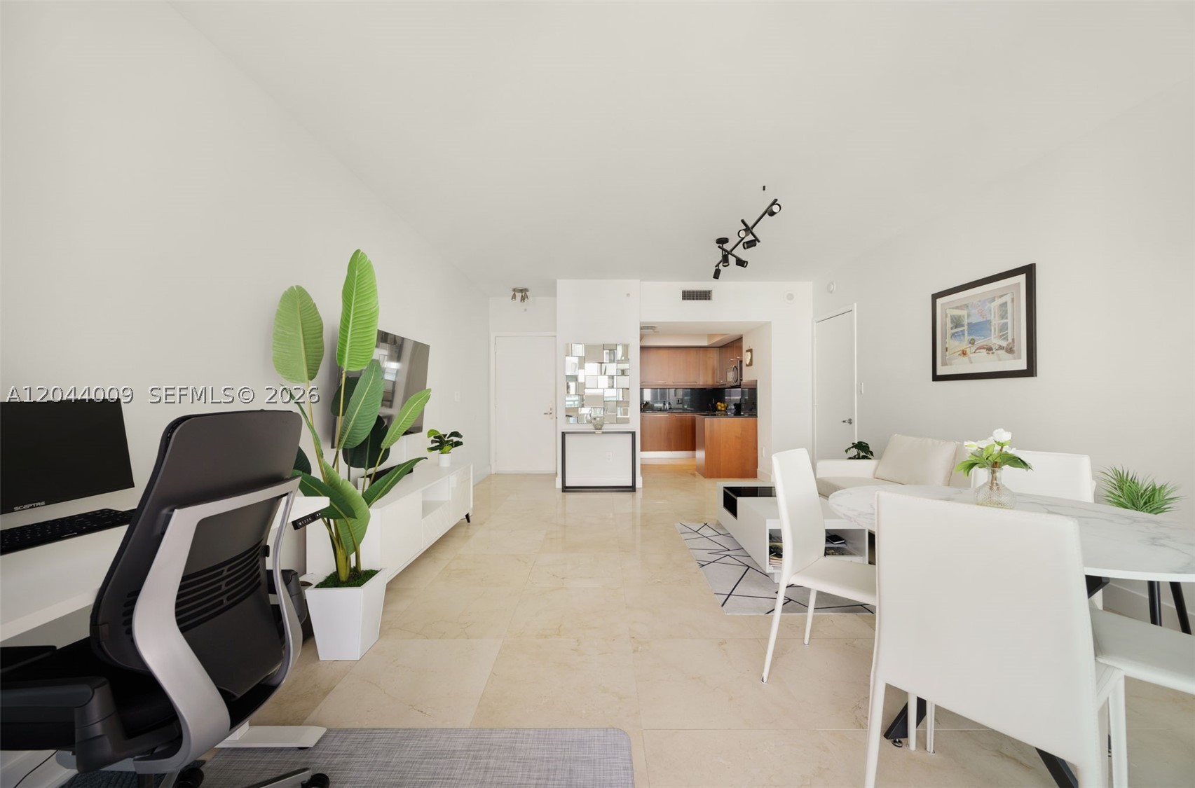 JADE RESIDENCES AT BRICKE - Residential
