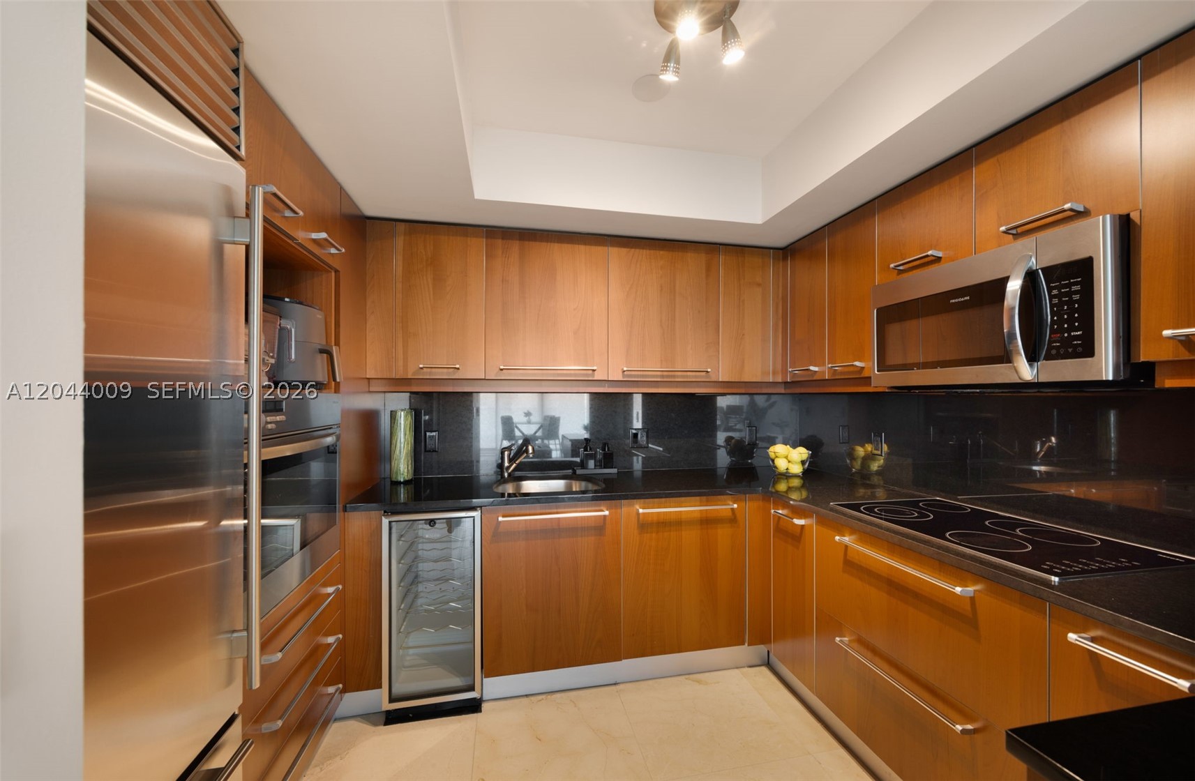 JADE RESIDENCES AT BRICKE - Residential