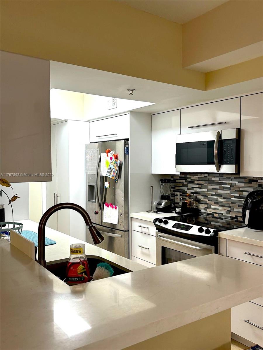 BLUE LAGOON CONDO - Residential Lease