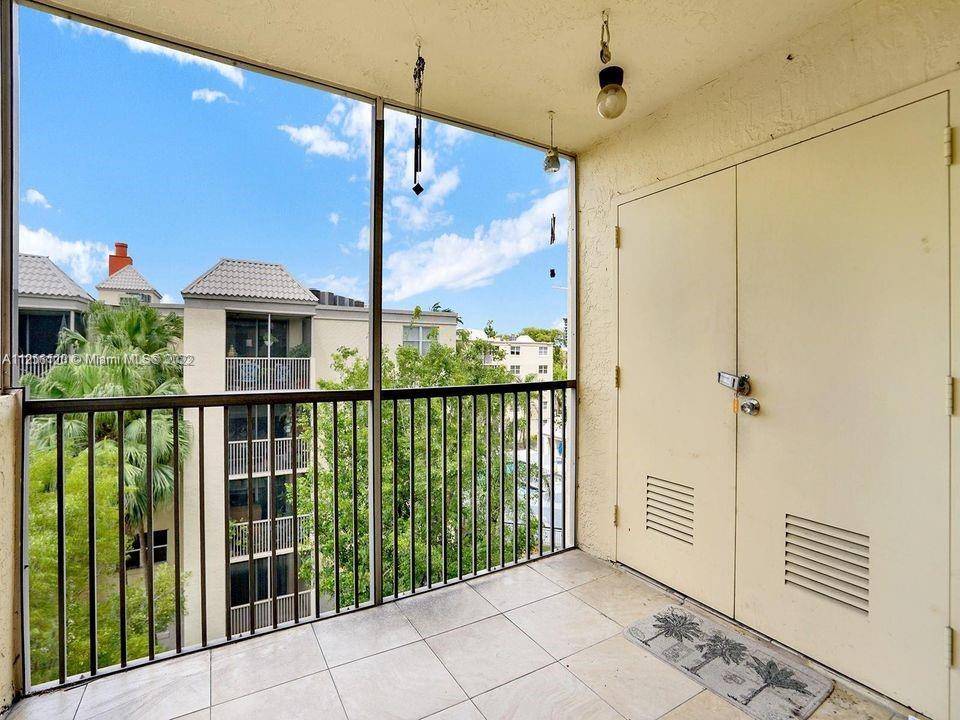 LAS VISTAS AT DORAL CONDO - Residential Lease