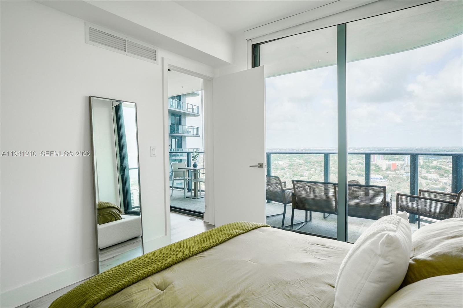3401 MIDTOWN CONDO - Residential