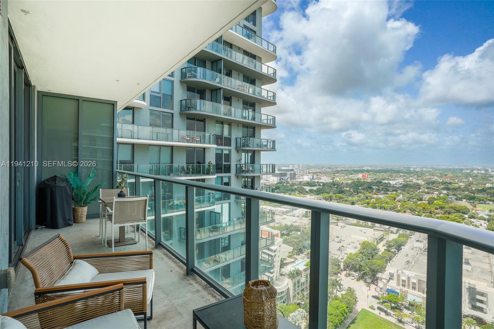 3401 MIDTOWN CONDO - Residential