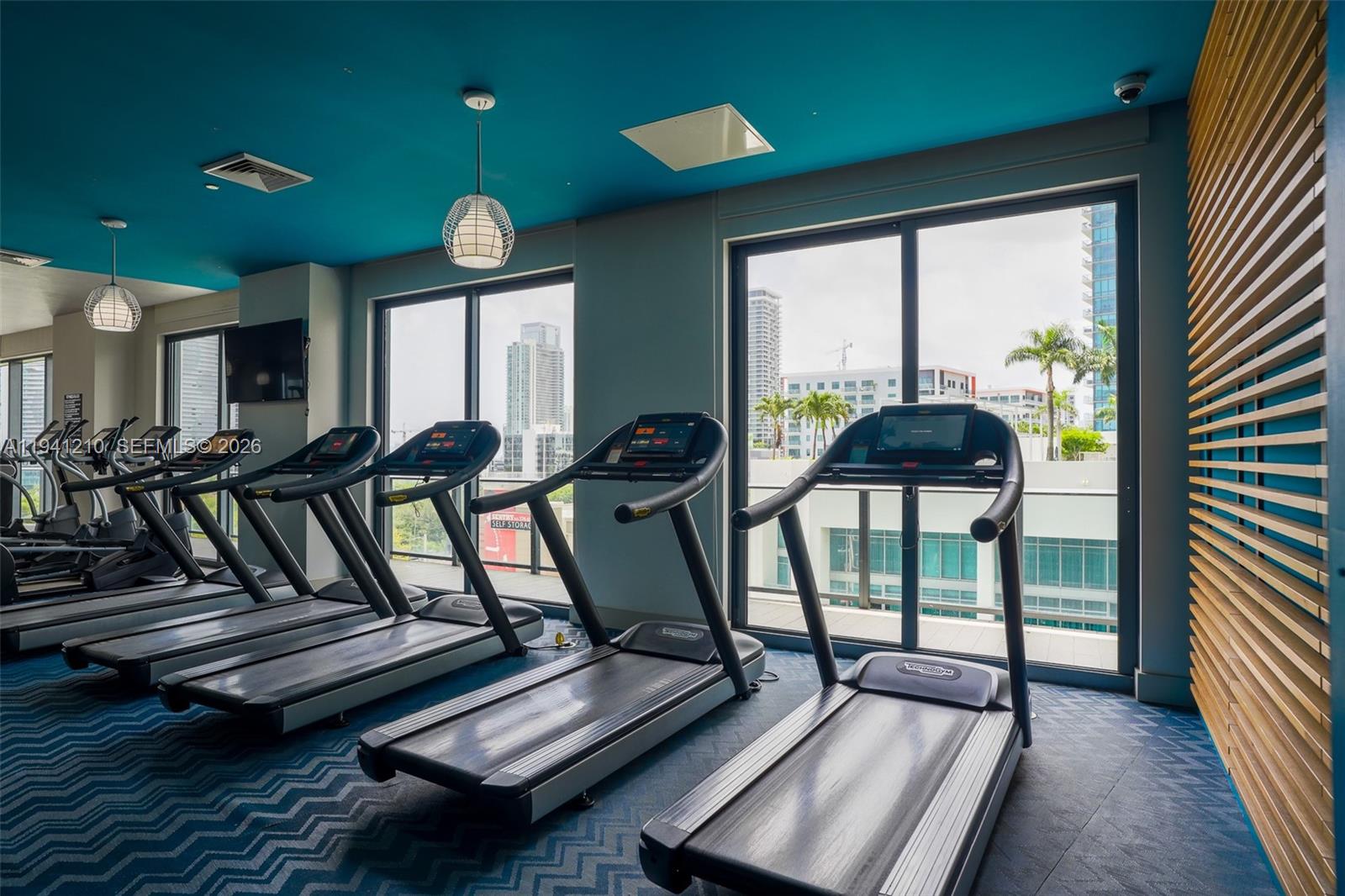 3401 MIDTOWN CONDO - Residential