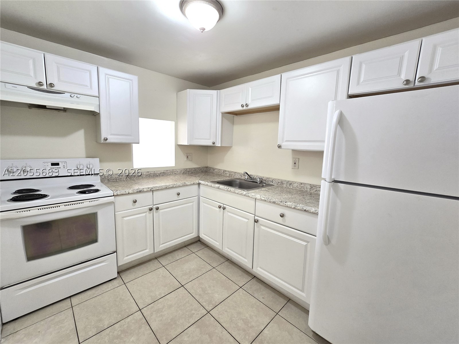 HERITAGE CIRCLE CONDO - Residential