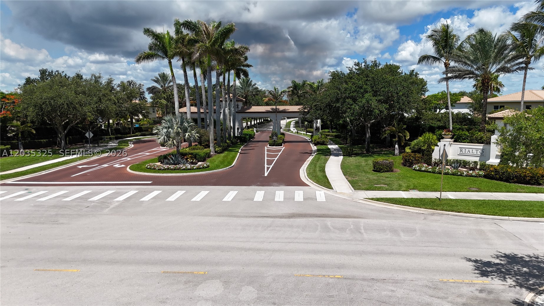 LOXAHATCHEE RESERVE NORTH - Residential Lease