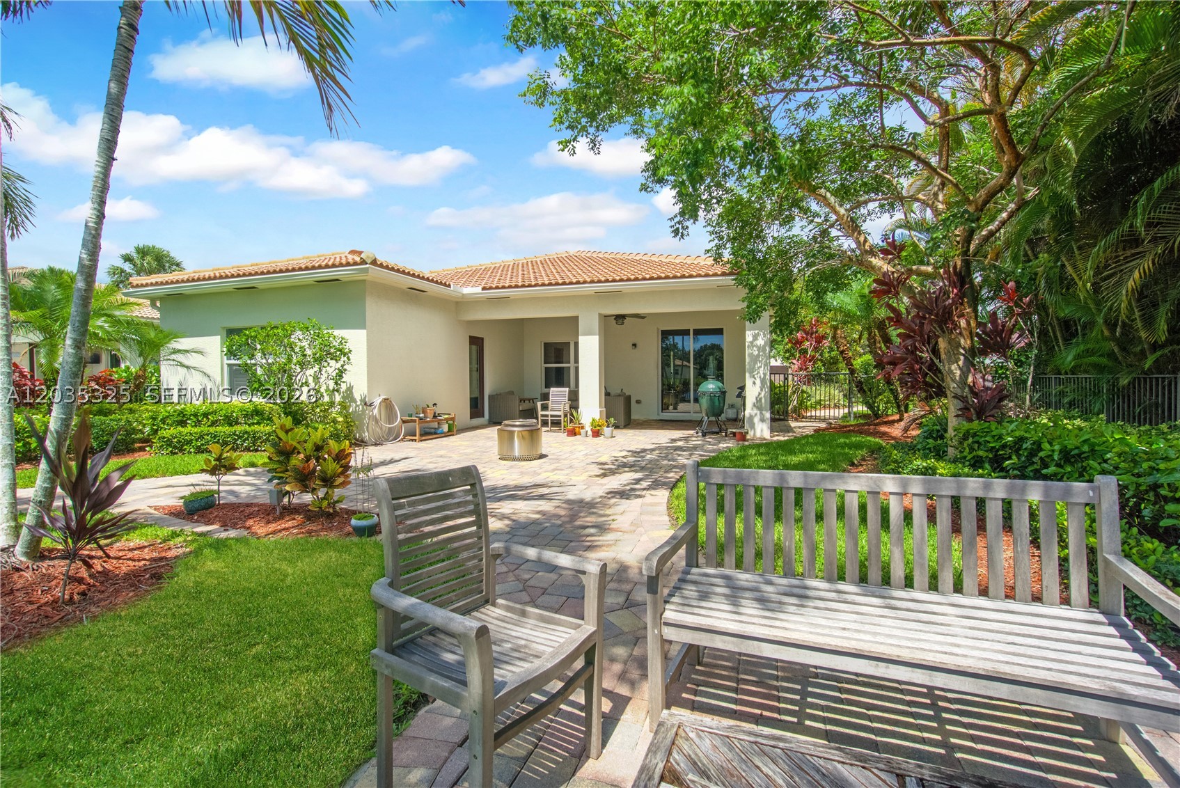 LOXAHATCHEE RESERVE NORTH - Residential Lease