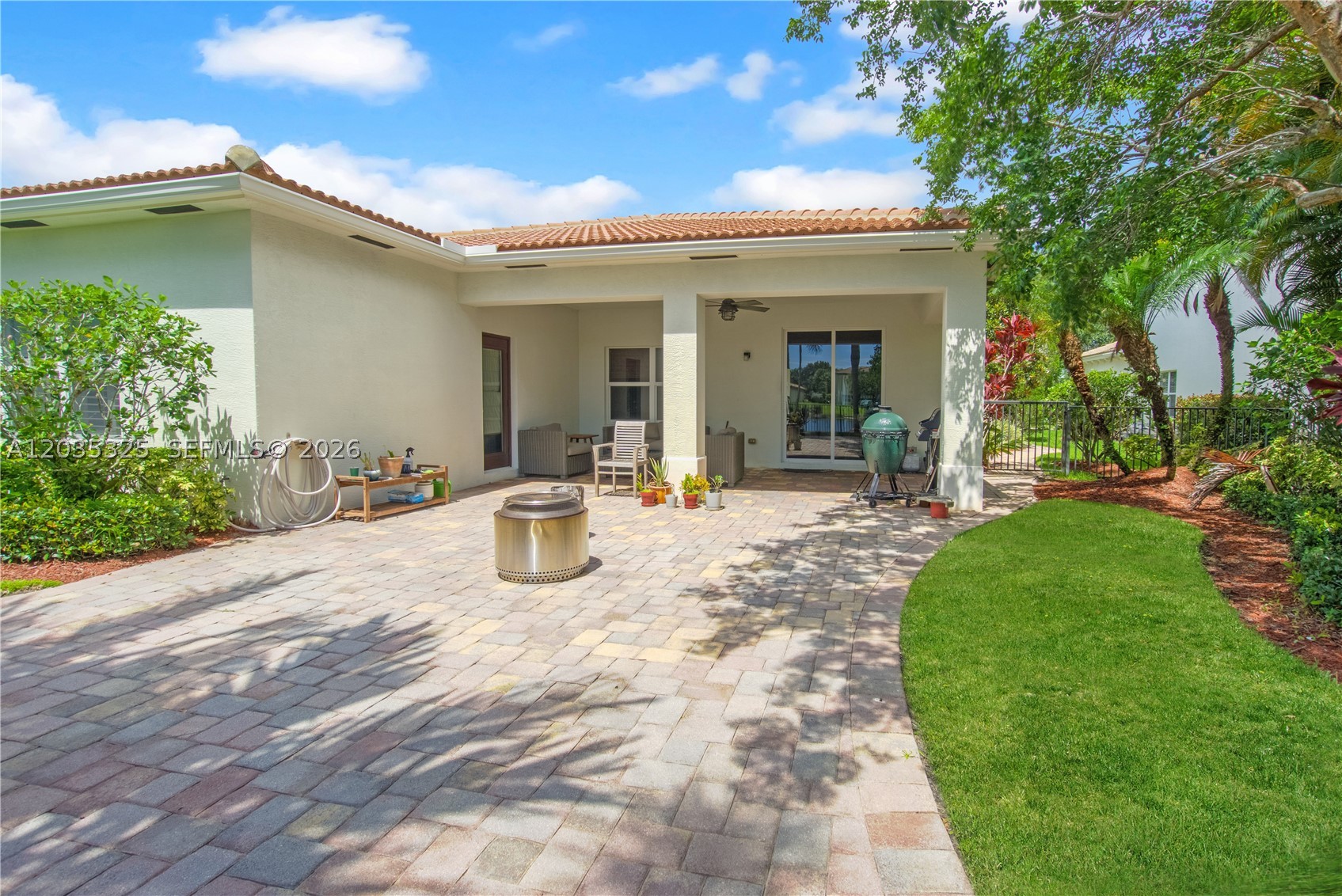 LOXAHATCHEE RESERVE NORTH - Residential Lease