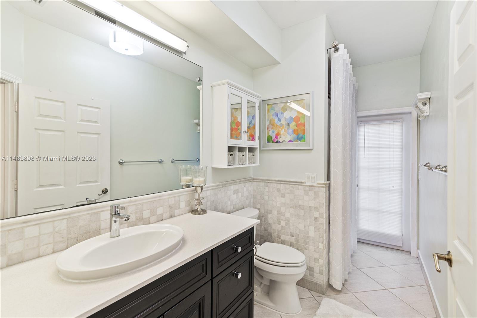 PEMBROKE FALLS - Residential