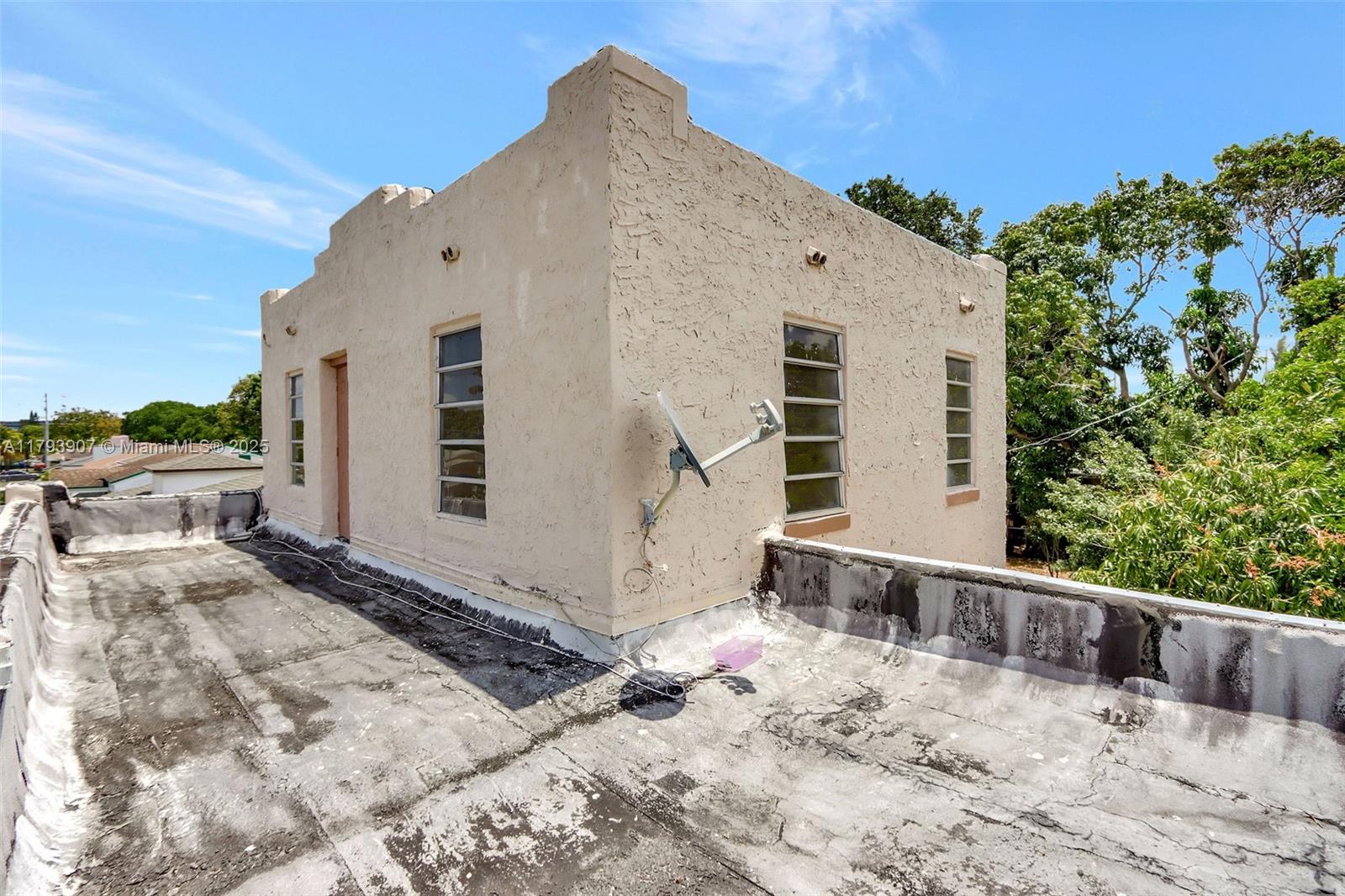 LE ROI - Residential