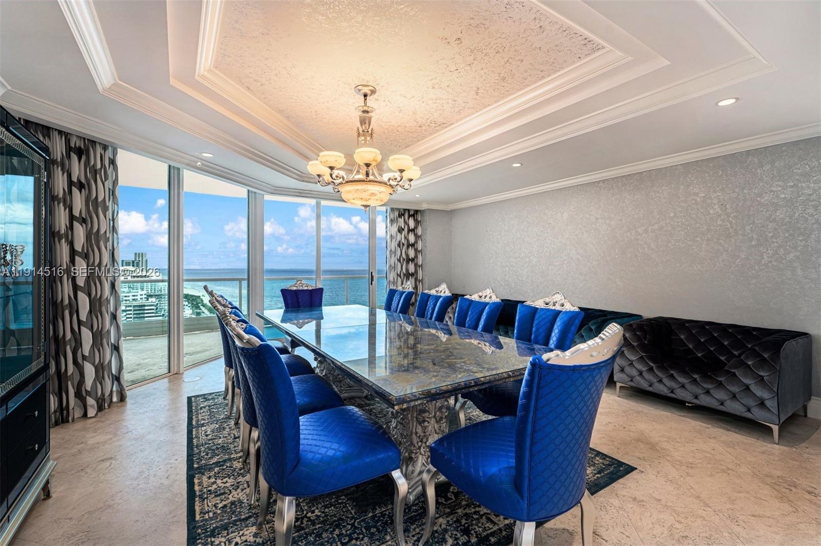 CAPOBELLA CONDO - Residential
