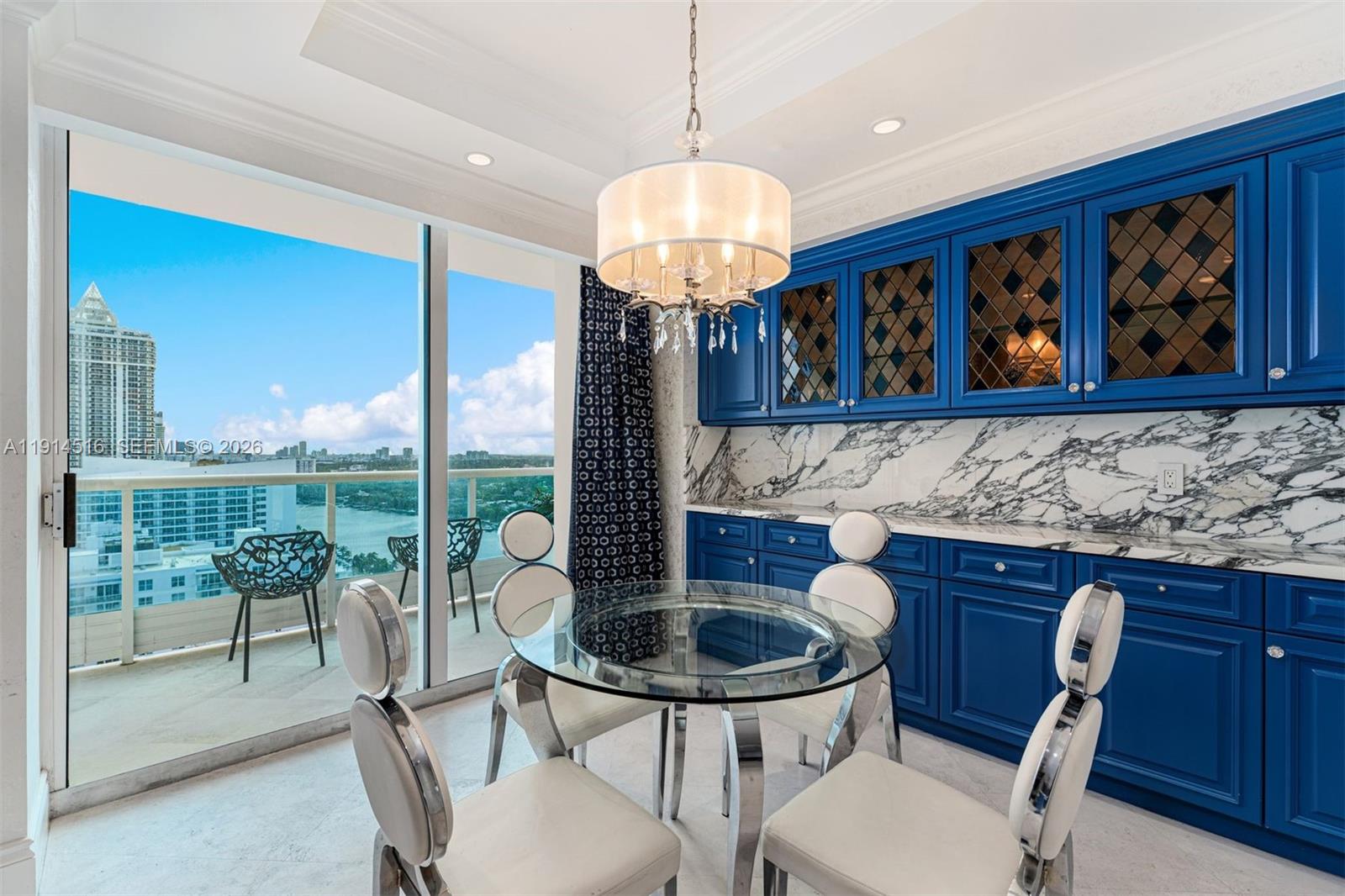 CAPOBELLA CONDO - Residential