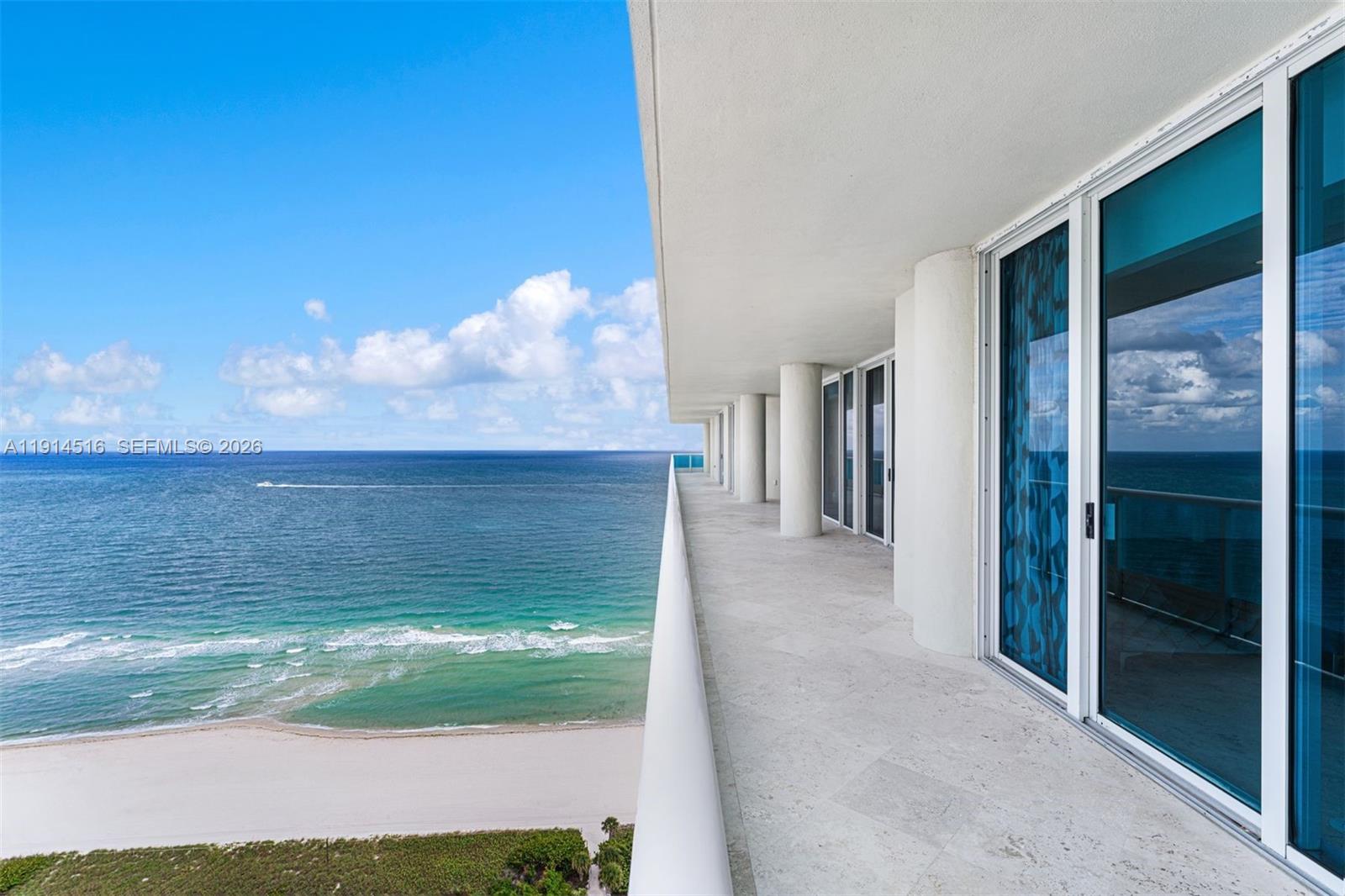 CAPOBELLA CONDO - Residential
