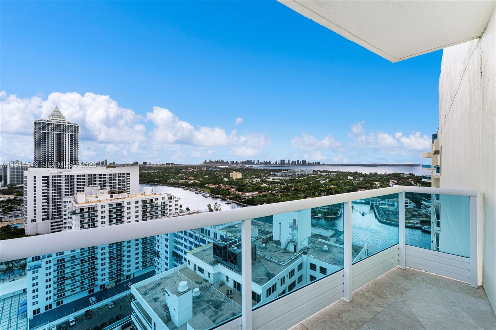 CAPOBELLA CONDO - Residential