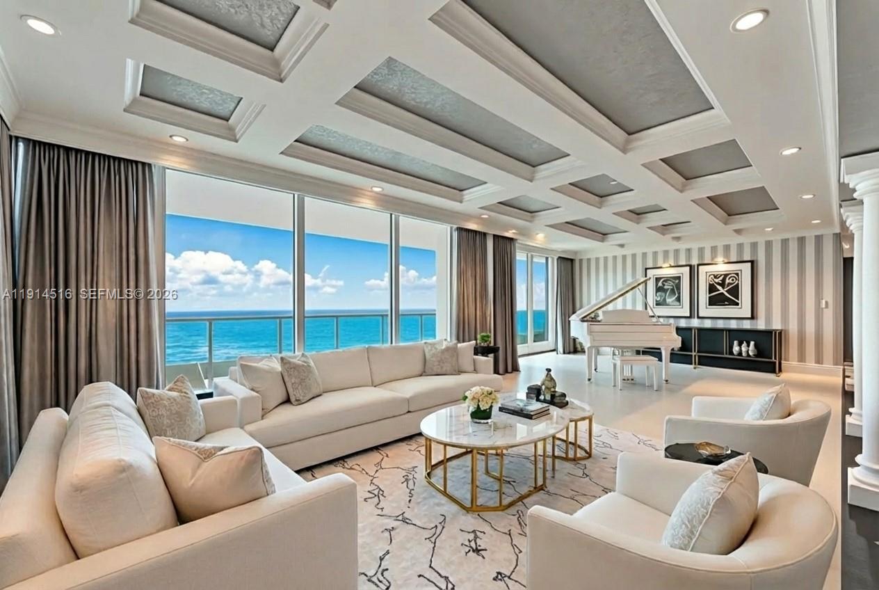CAPOBELLA CONDO - Residential