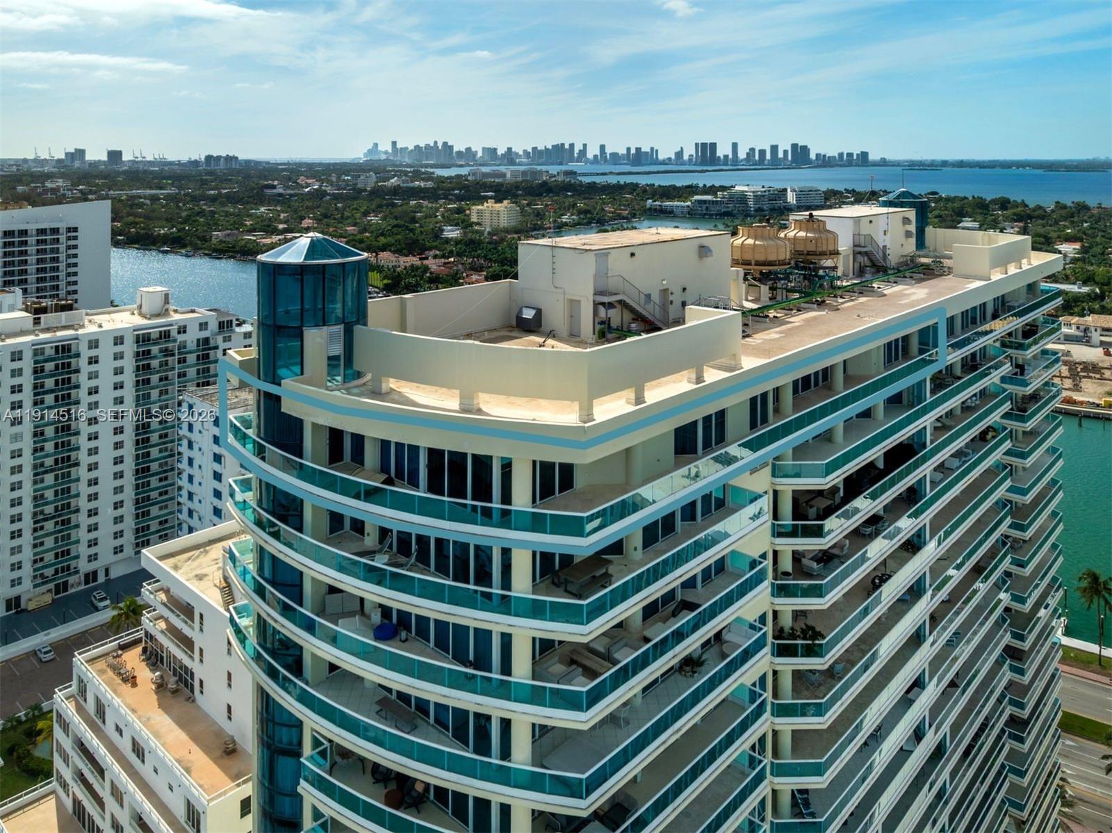 CAPOBELLA CONDO - Residential