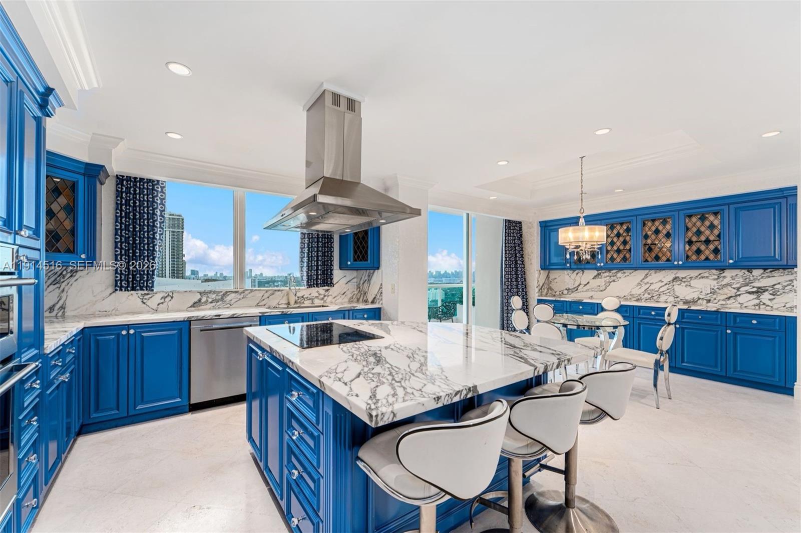 CAPOBELLA CONDO - Residential
