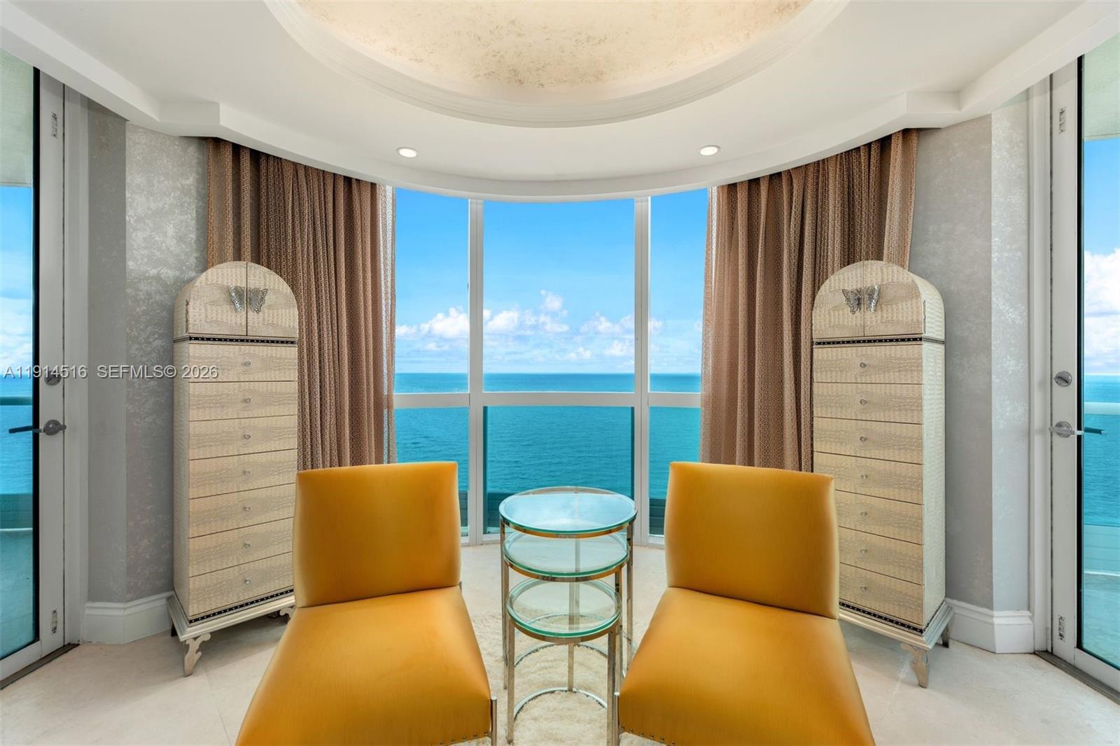 CAPOBELLA CONDO - Residential