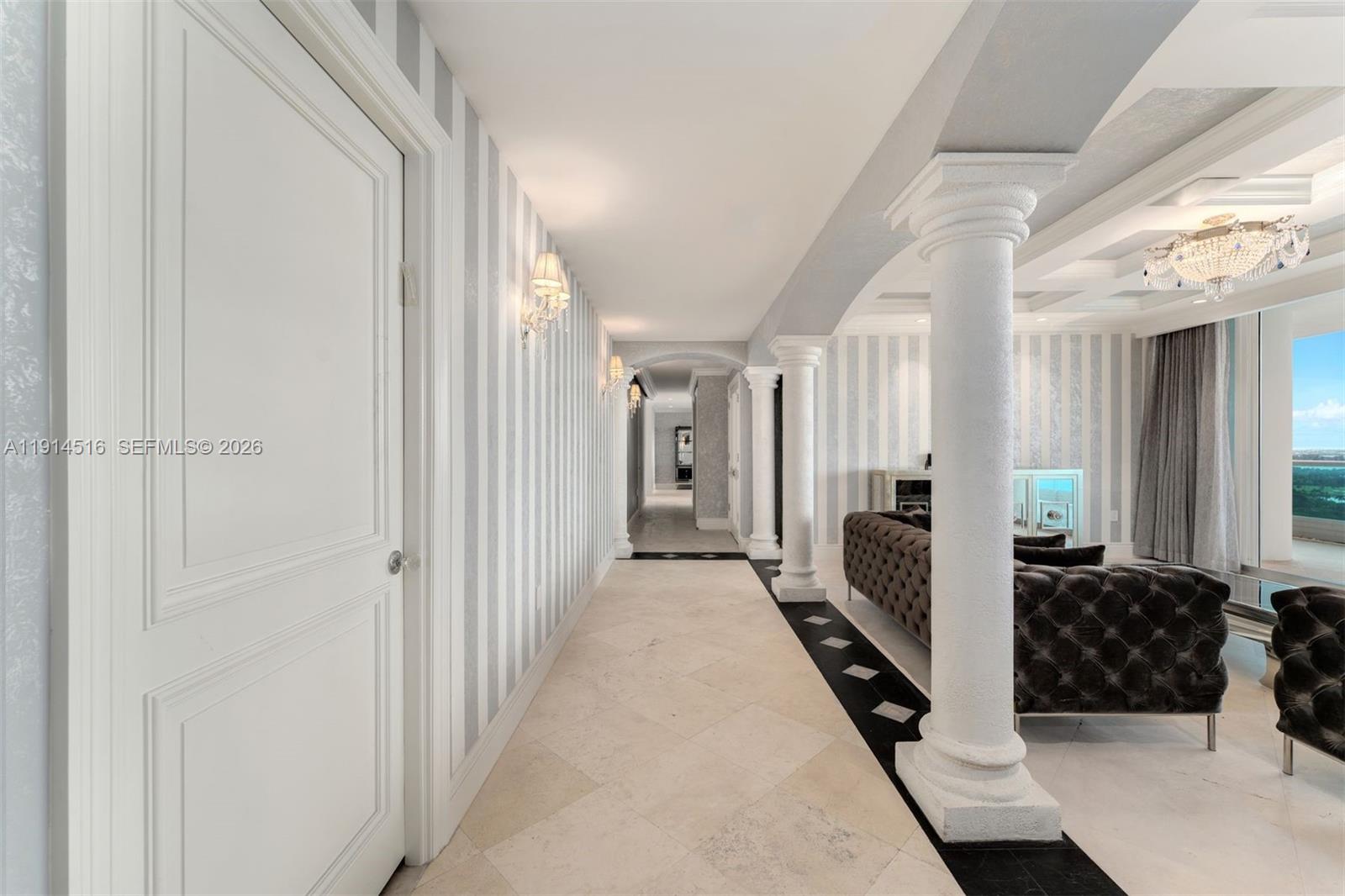 CAPOBELLA CONDO - Residential