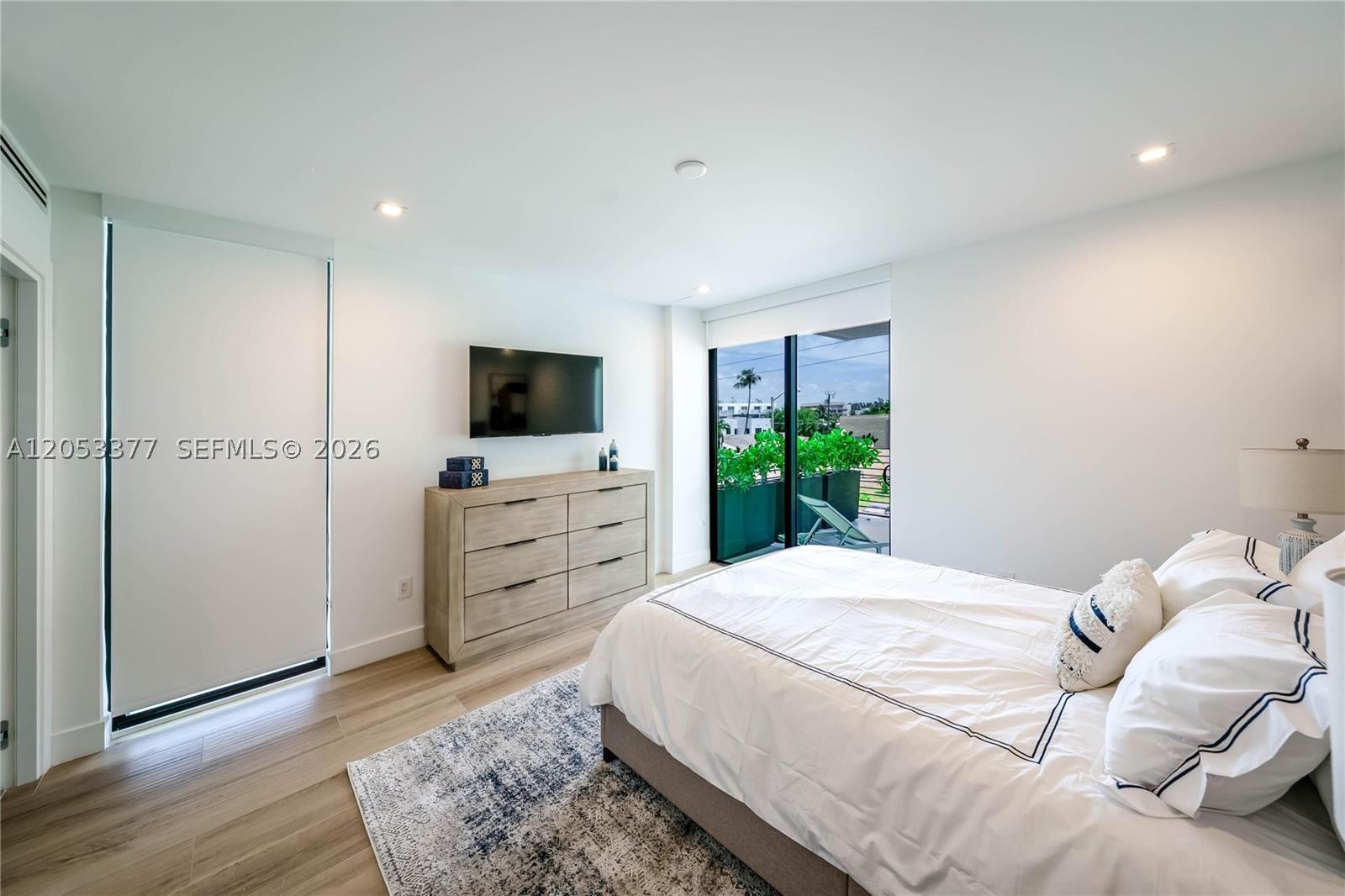 ISLE OF NORMANDY MIAMI VI - Residential