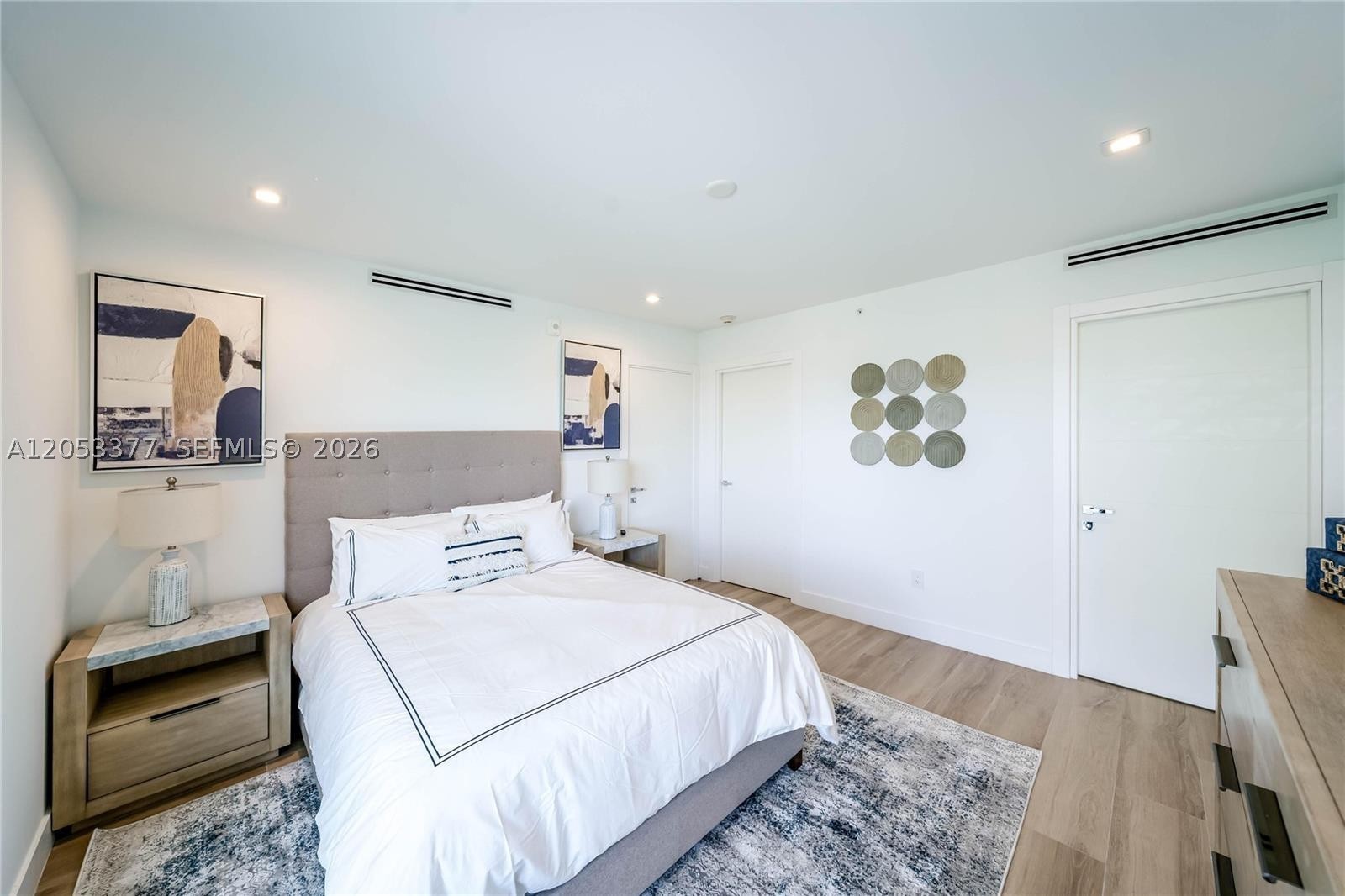 ISLE OF NORMANDY MIAMI VI - Residential