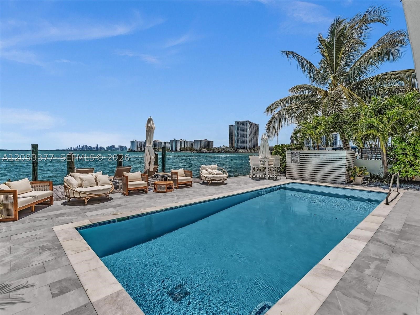ISLE OF NORMANDY MIAMI VI - Residential