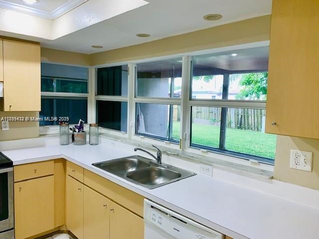 SUNRISE GOLF VILLAGE SECO - Residential