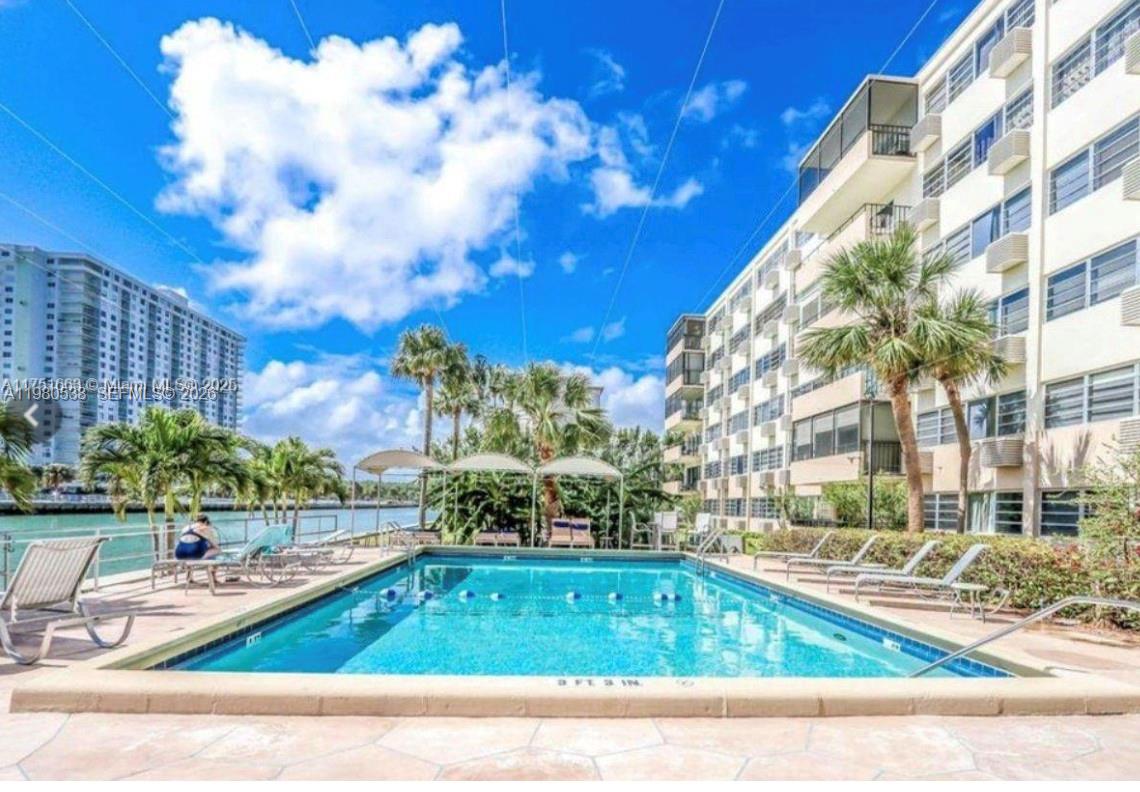 KINGS POINT IMPERIAL COND - Residential