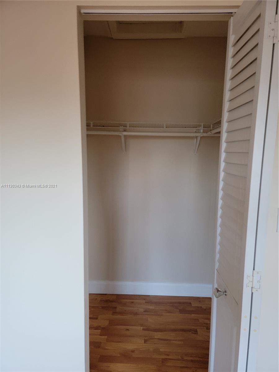 WINDY POINTE CONDO NO 63 - Residential