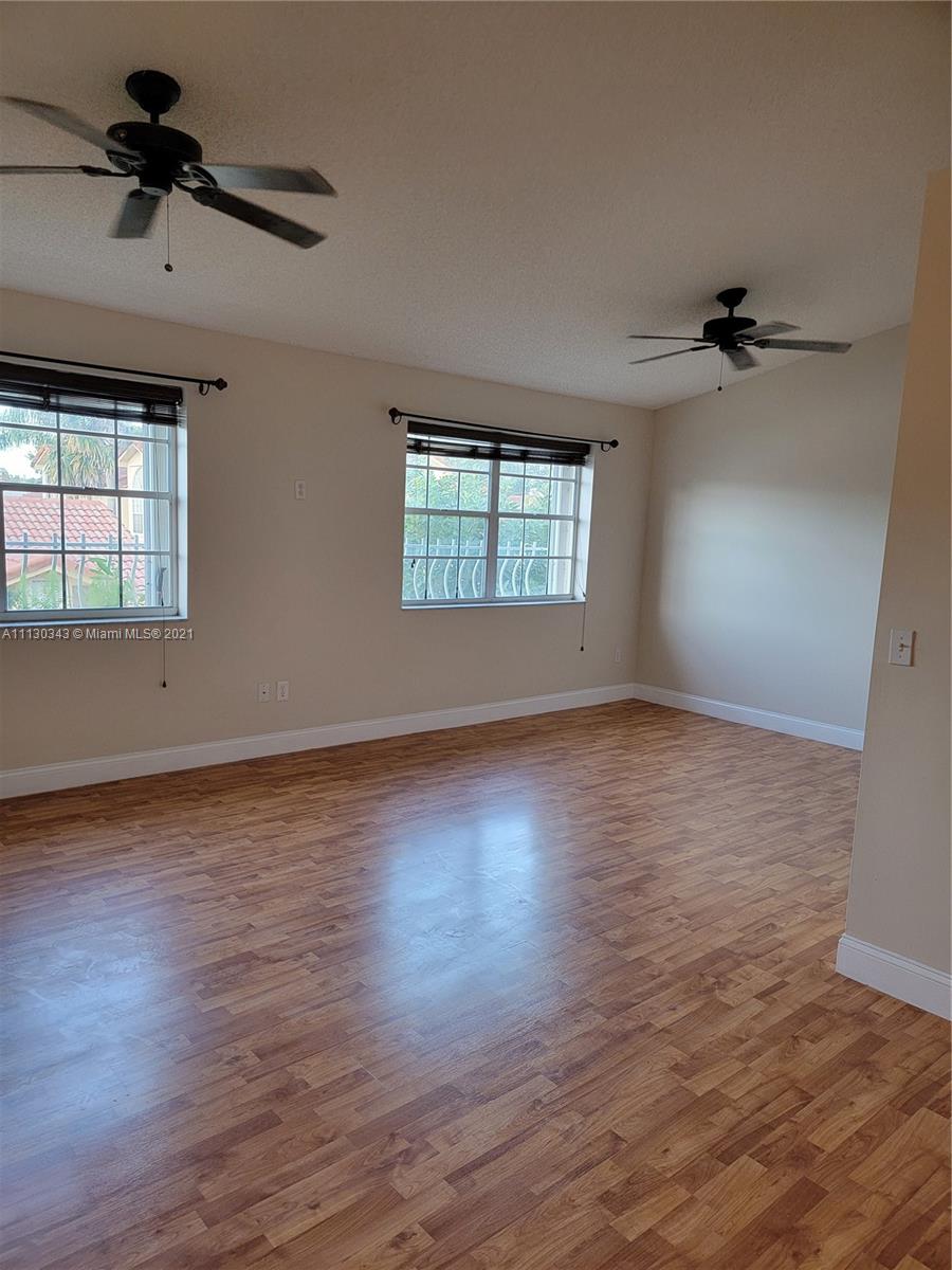 WINDY POINTE CONDO NO 63 - Residential