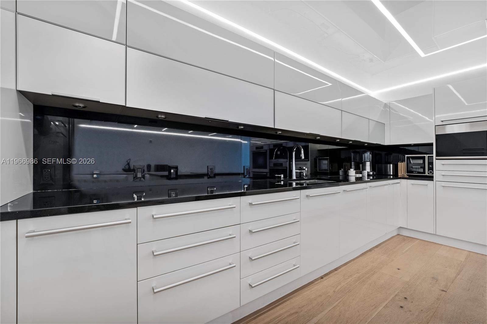 JADE OCEAN CONDO - Residential