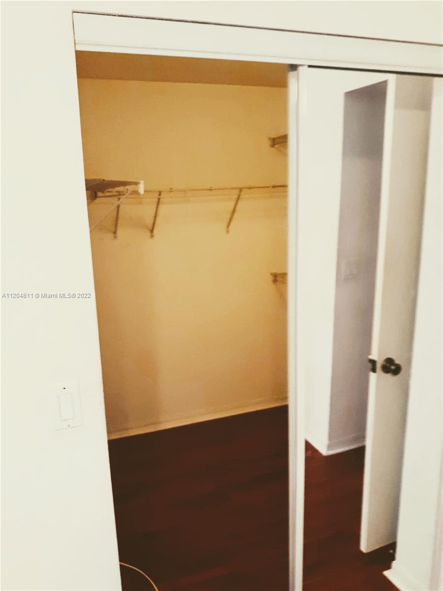 WASHINGTON COURT VILLAS - Residential Lease