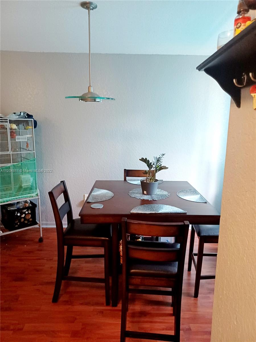 WASHINGTON COURT VILLAS - Residential Lease