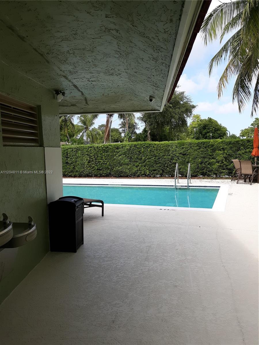 WASHINGTON COURT VILLAS - Residential Lease