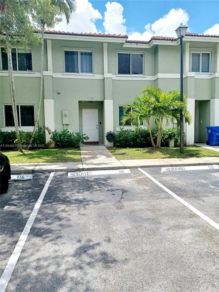 WASHINGTON COURT VILLAS - Residential Lease