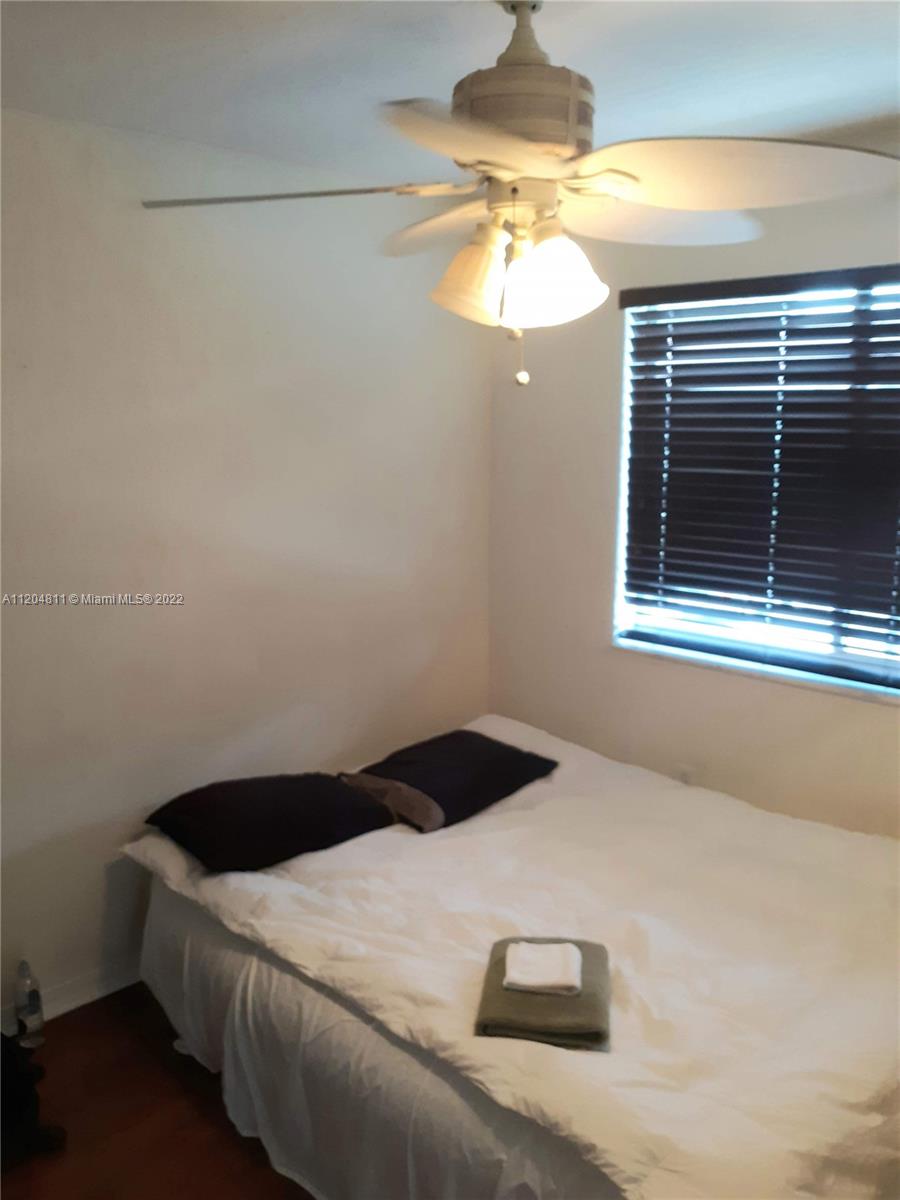 WASHINGTON COURT VILLAS - Residential Lease