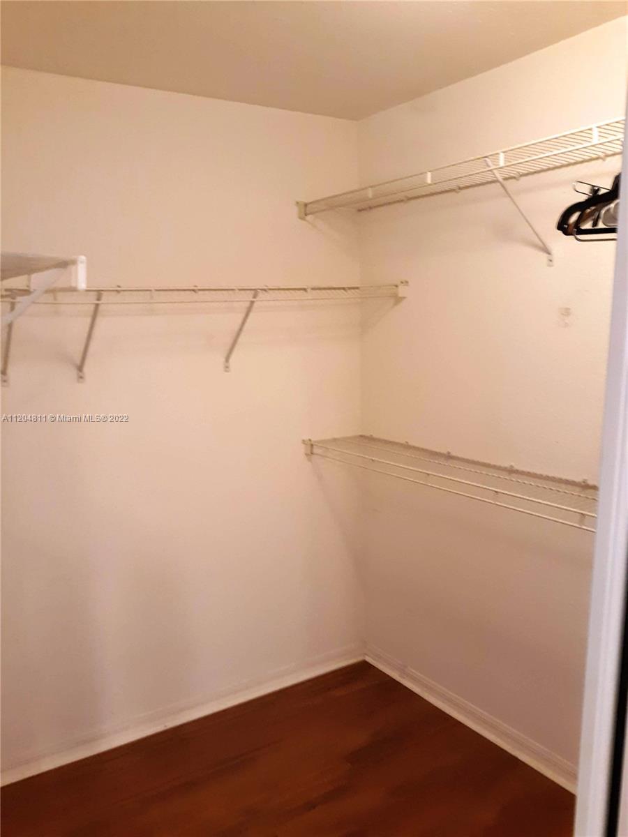 WASHINGTON COURT VILLAS - Residential Lease